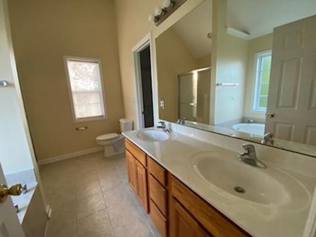 Building Photo - 3 Bedroom 2.5 bath home in Escoba Bay community - Sneads Ferry