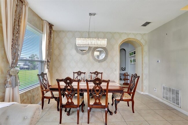 Building Photo - 2367 Brewerton Ln