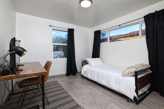 Building Photo - Live Close to Campus in Style – Sam Hughes...
