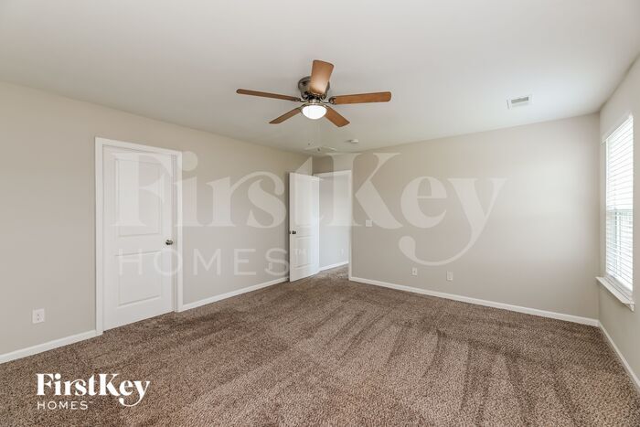 Building Photo - 409 Flat Rock Ln