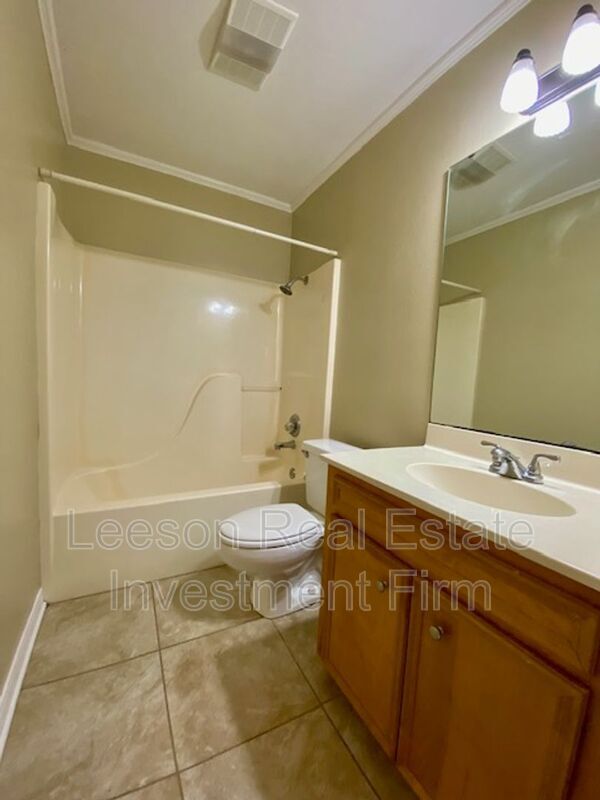 Building Photo - 3315 Raleigh Pl