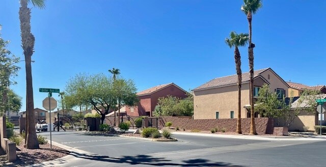 Building Photo - 6700 Prairie Dusk Dr