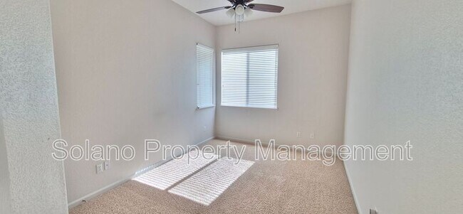 Building Photo - 1085 Crystal Springs Dr