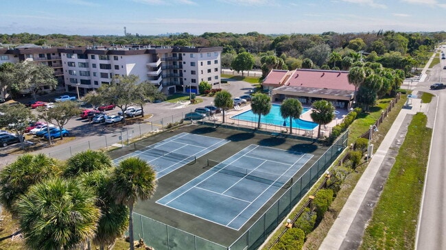 Building Photo - 8030 Hampton Blvd