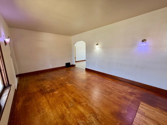 Building Photo - 3 Bed 1 Bath Single Family Home in Wausau - End Of Year Special: HALF OFF DEPOSIT!