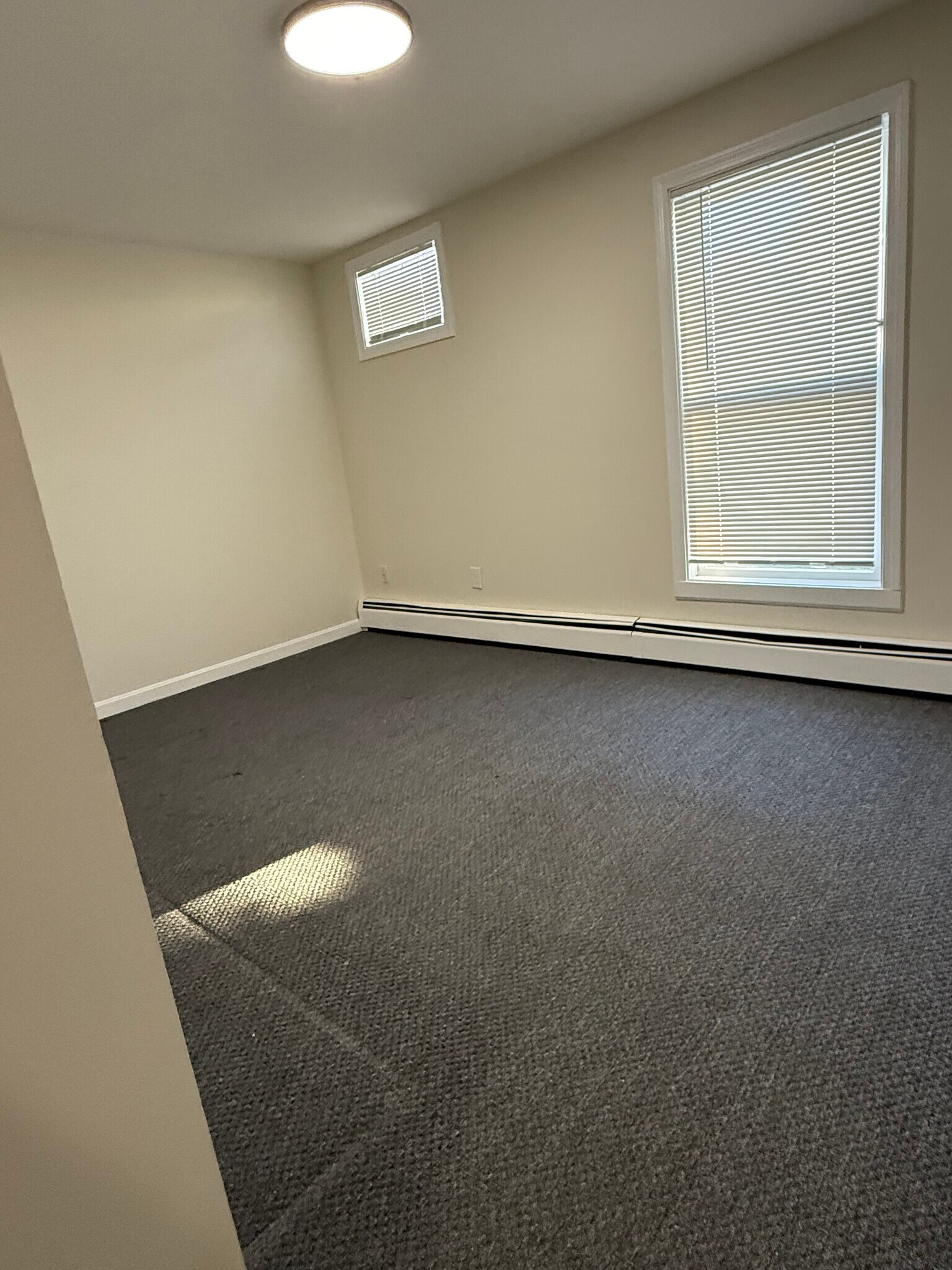 Building Photo - 404 Merrimack St