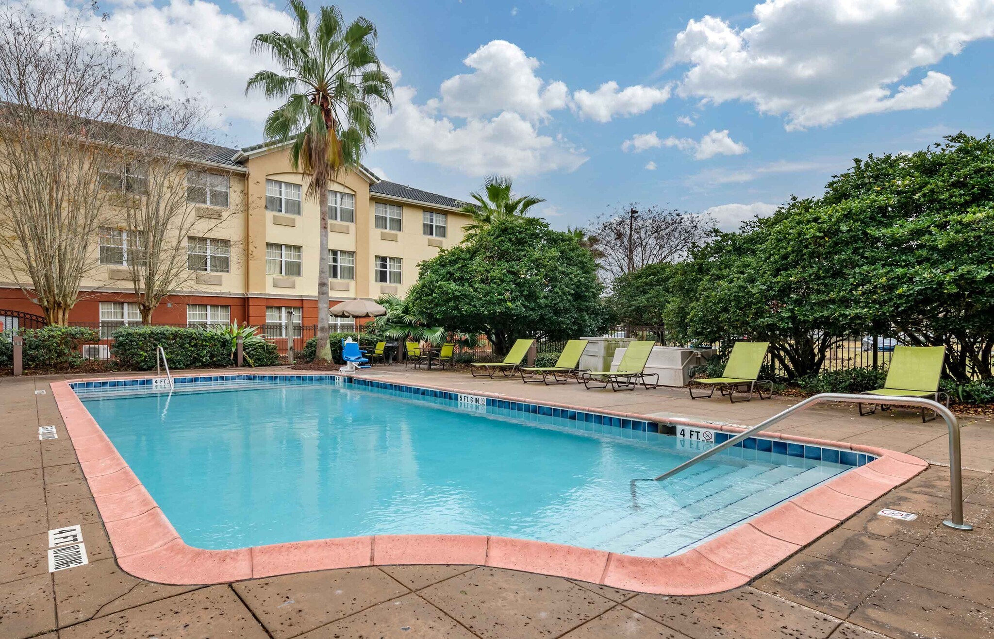 Building Photo - Furnished Studio-Orlando - Southpark - Com...