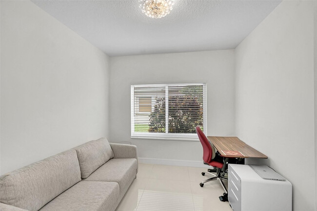 Building Photo - 12354 Antille Dr