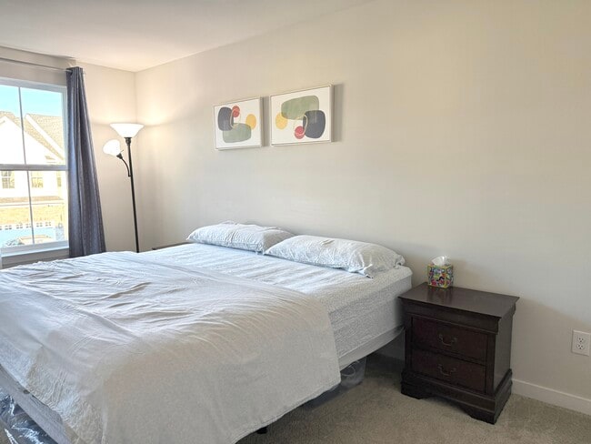 Building Photo - 115 Wynstone Ct