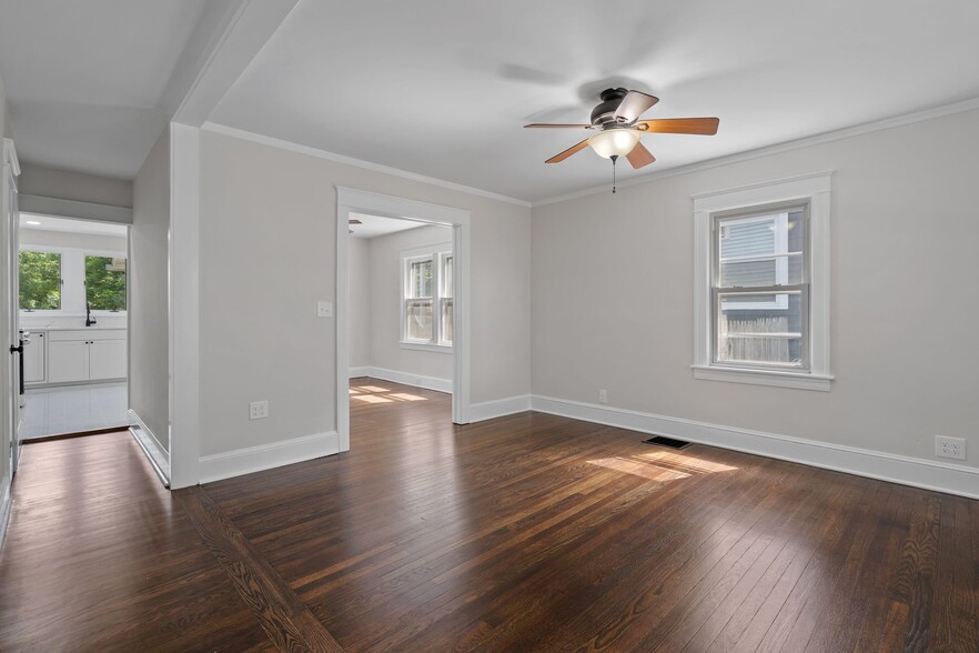 Building Photo - 114 Linderman Ave