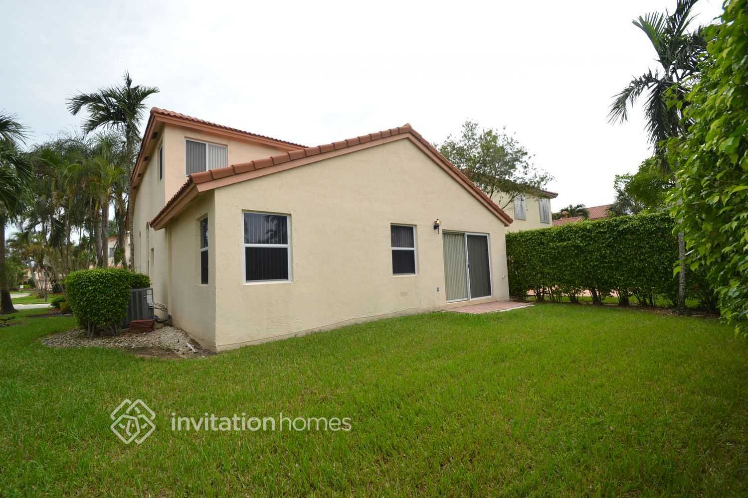 Building Photo - 1614 SW 158th Terrace