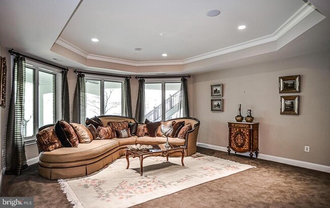 Building Photo - 7841 Montvale Way