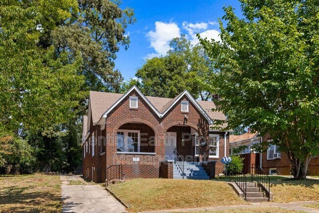 Building Photo - 1526 42nd St Ensley