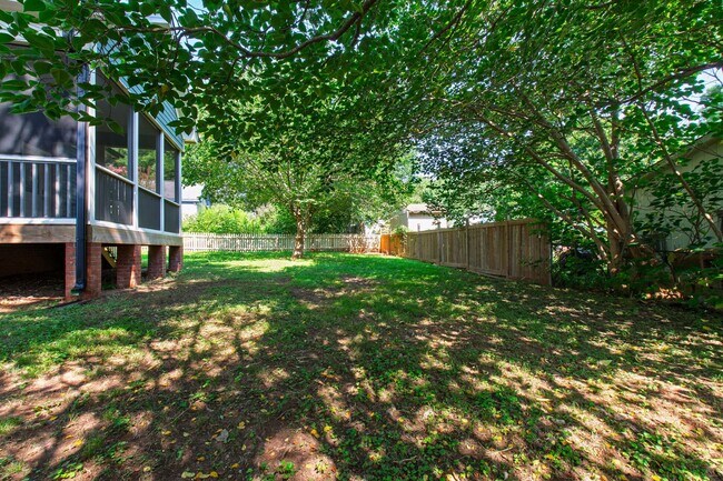 Building Photo - Beautifully Built Ranch Home in Desirable ...