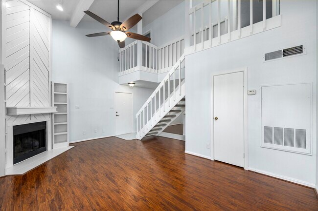 Building Photo - 12755 Mill Ridge Dr