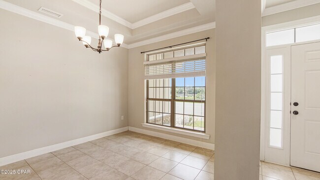 Building Photo - 221 S Shoreview Dr