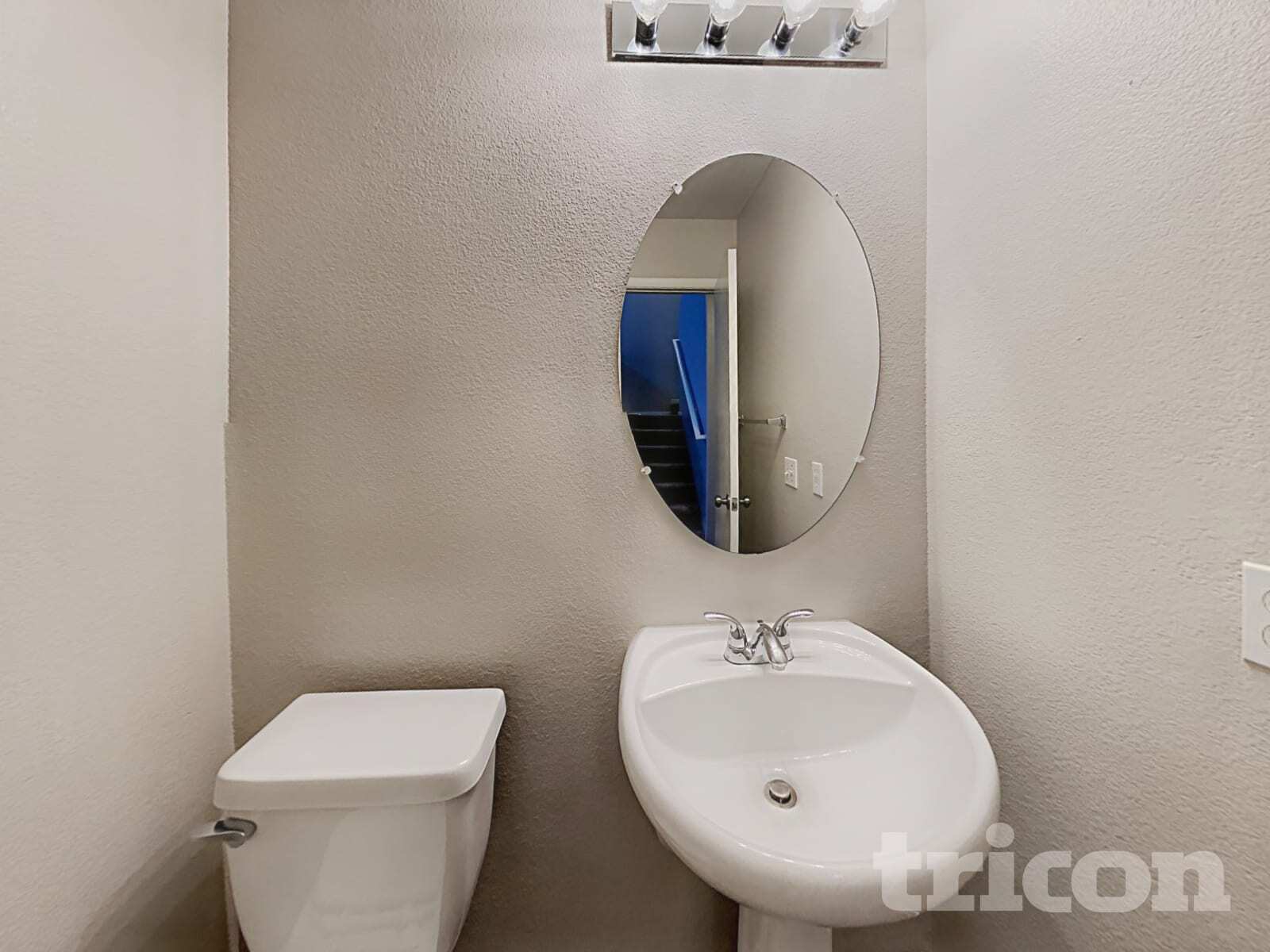 Building Photo - 7900 Hornbeam Ct