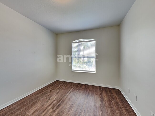 Building Photo - 12823 24th St Cir E