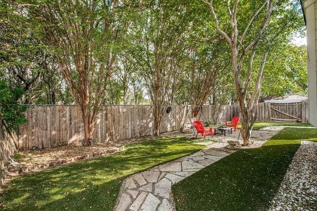 Building Photo - Charming Single Story Home In Gated Oakridge Pointe!