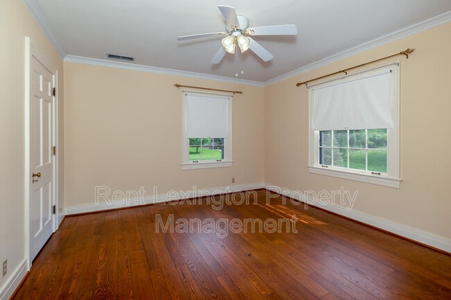 Building Photo - 149 Westgate Dr