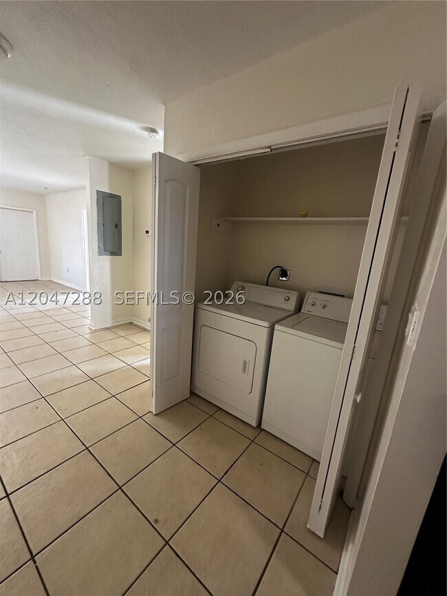 Building Photo - 10623 SW 170th St
