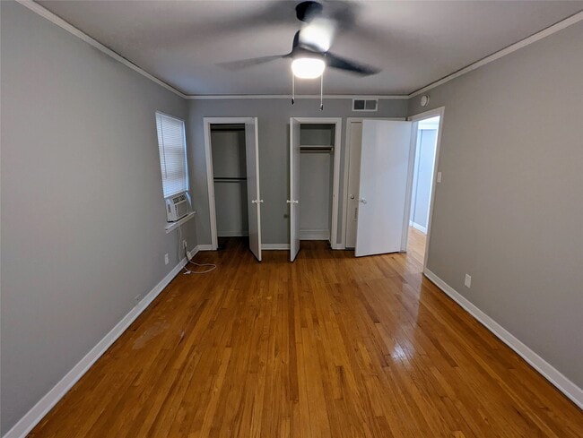 Building Photo - 4714 Oakshire Dr