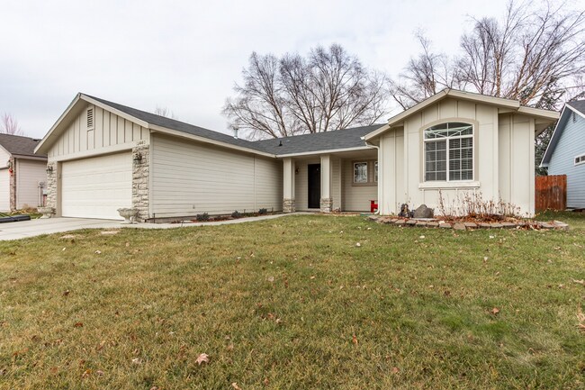 Building Photo - Modern and Updated 3bd/2b Home for Rent in...