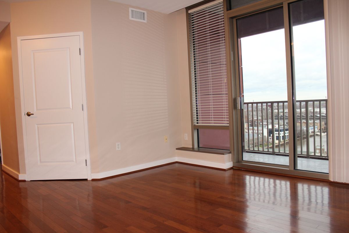 Building Photo - 105-UNIT CHRISTINA LANDING DR, 1703