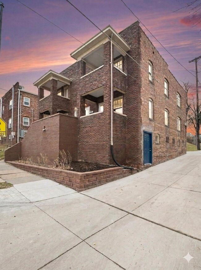 Building Photo - 3155 Jackson St