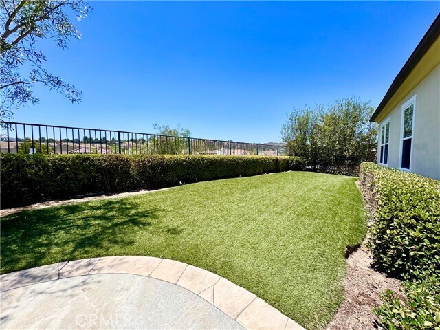 Building Photo - 5 Golden Bear Ct