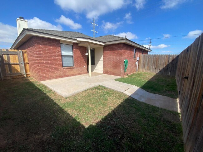 Building Photo - 401 Kline Ave