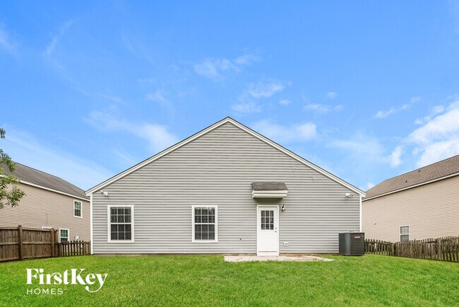 Building Photo - 1052 Briar Rose Ln