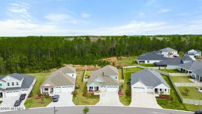Building Photo - 113 Daymark Ln