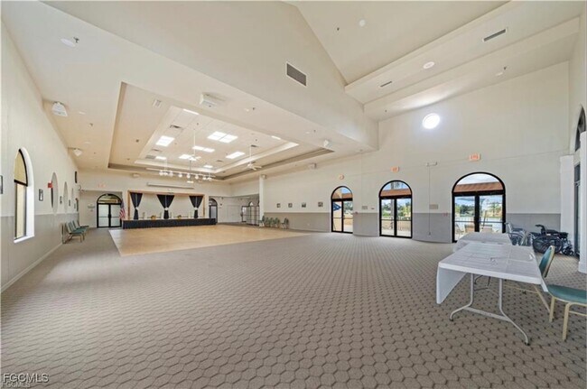 Building Photo - 3832 Sabal Springs Blvd