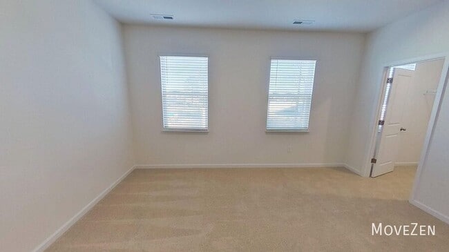 Building Photo - 720 Lucky Clover Way