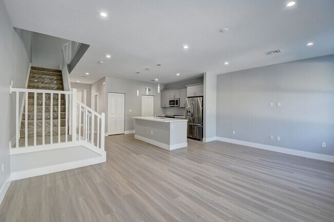 Building Photo - Frederick Isles Townhomes - Delray Beach