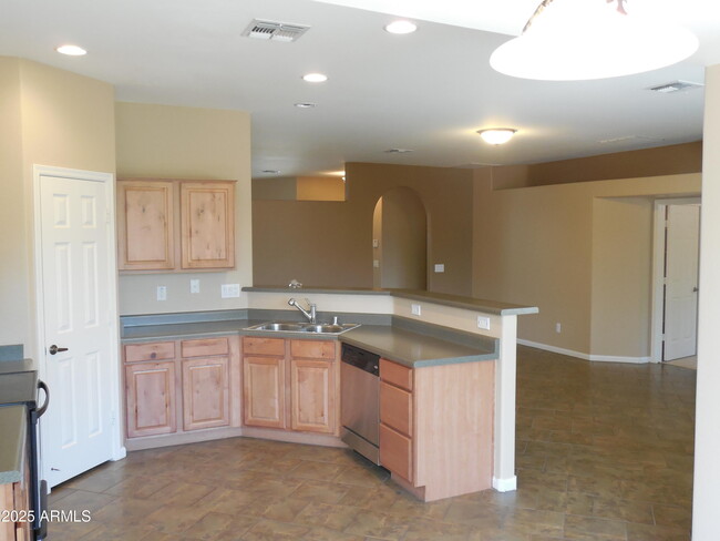 Building Photo - 18131 W Port Royale Ln