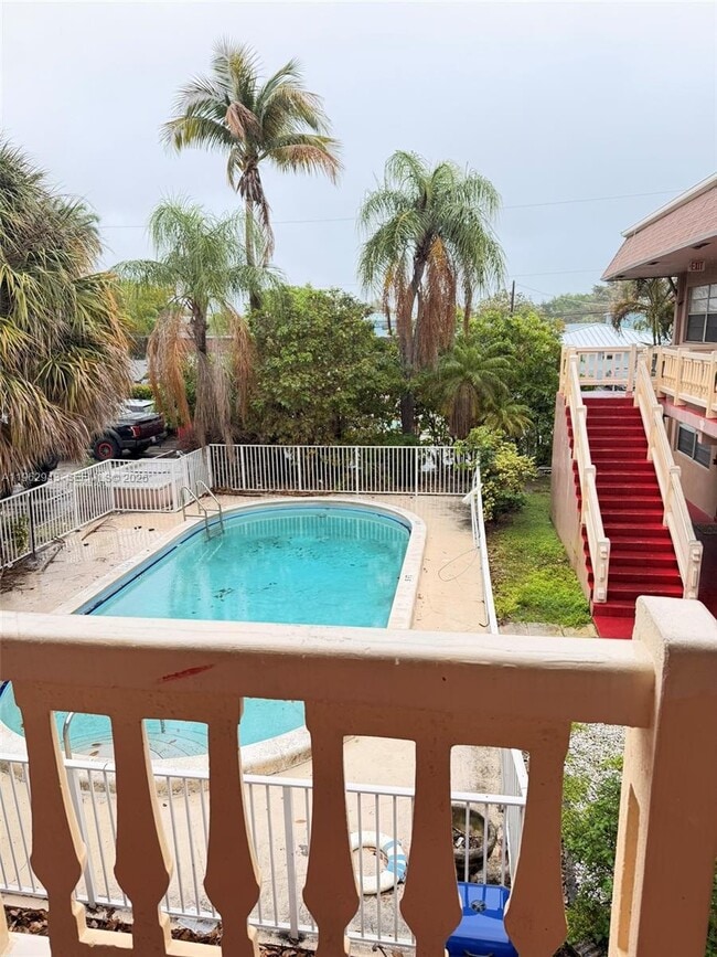 Building Photo - 241 SE 9th Ave