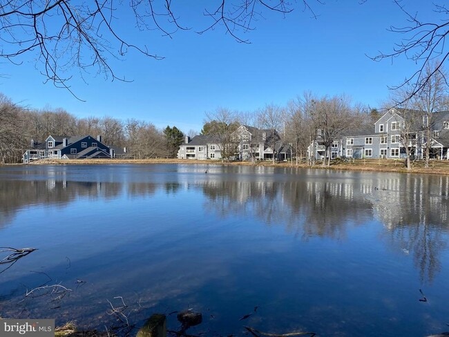 Building Photo - 5833 Orchard Hill Ct