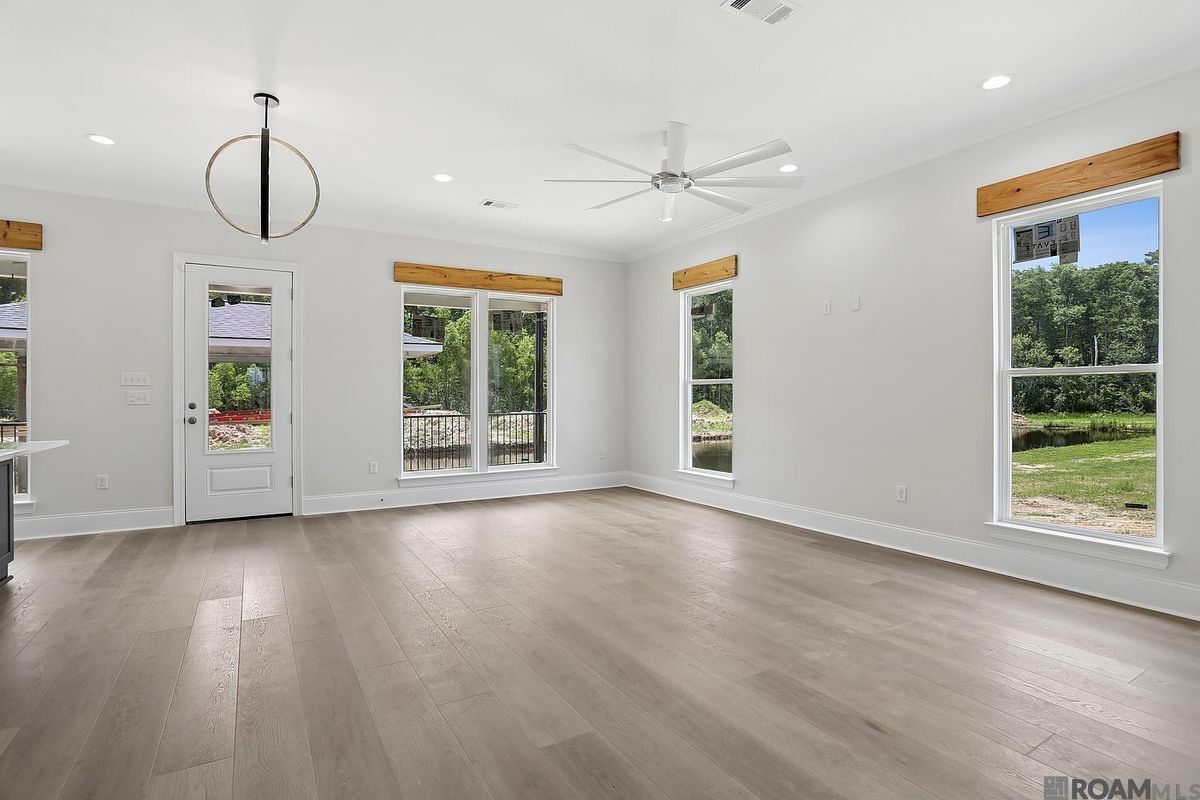 Building Photo - 12811 St Croix Ct