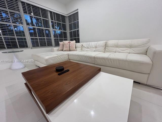 Building Photo - 1125 99th St