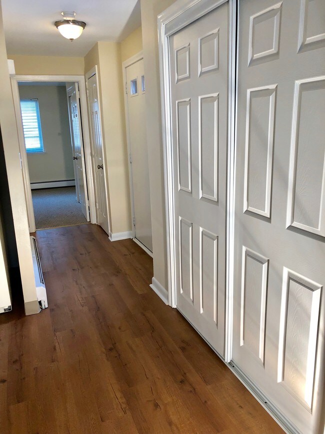 Building Photo - Horne Avenue Apartments