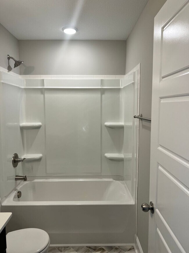 Building Photo - Brand new home in Cherry Acres