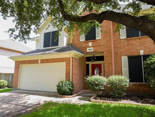 Building Photo - 16322 Red Oak Dr