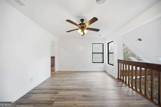 Building Photo - 530 Matterhorn Way