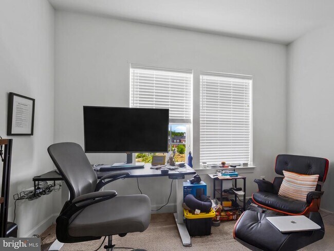 Building Photo - 9508 Townfield Pl