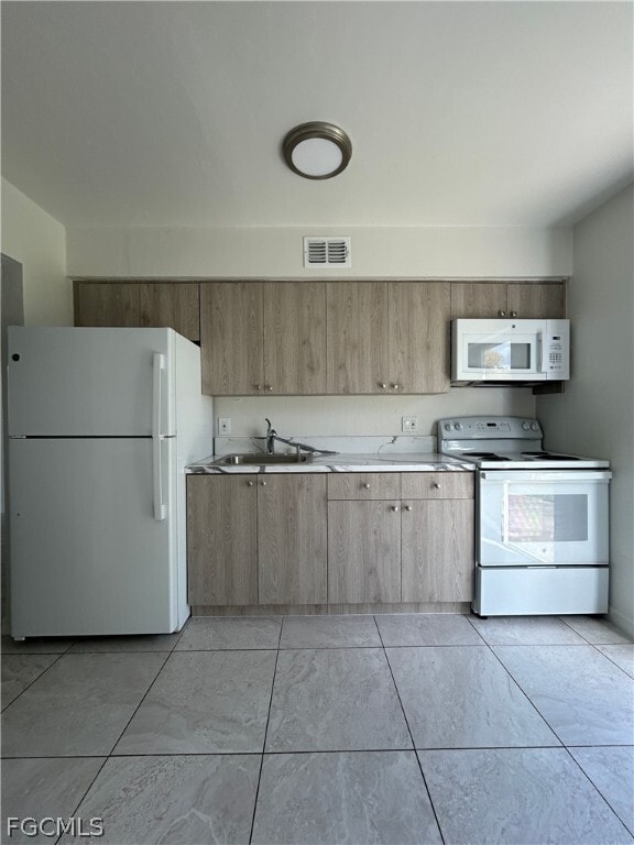 Building Photo - 3754 Lora St