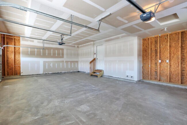 Building Photo - 12122 Warbler Wy