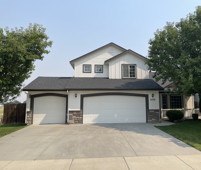 Primary Photo - 5074 W Alderstone St