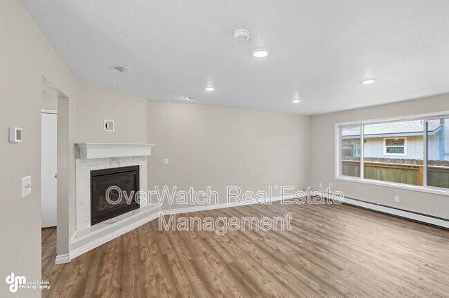 Building Photo - 8609 Augusta Cir